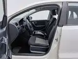 صورة 10 - Volkswagen Polo