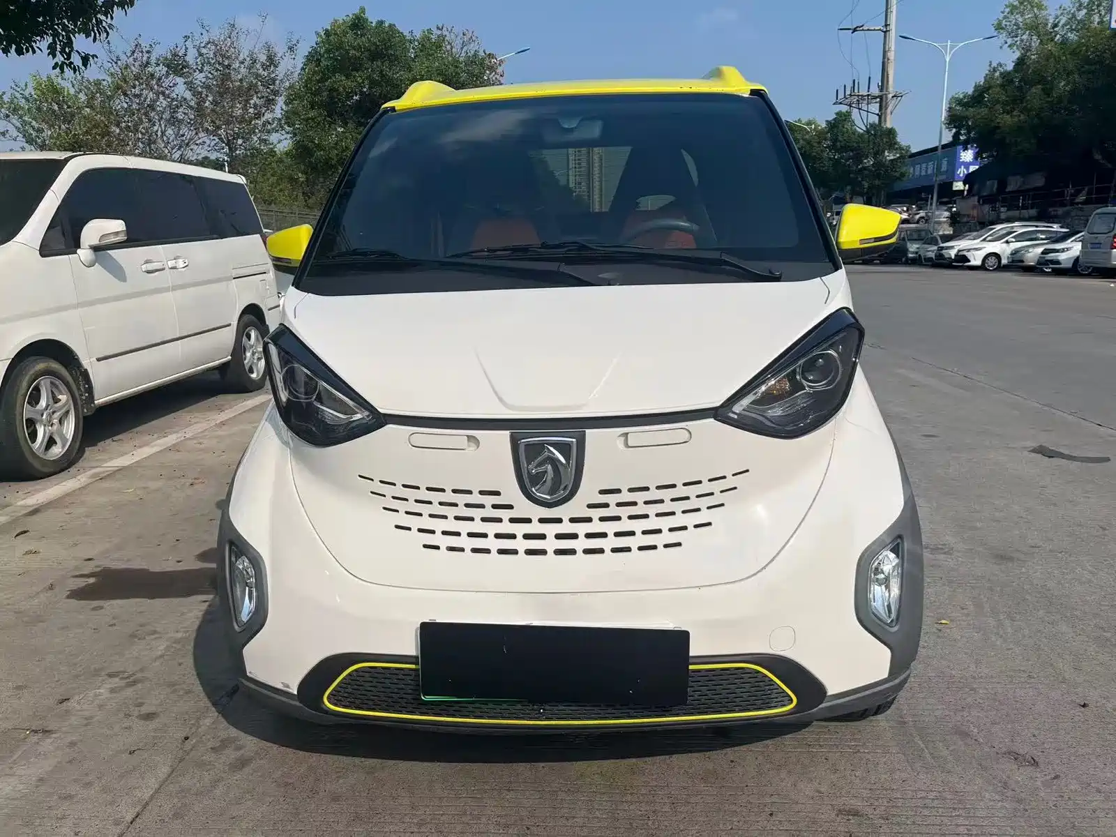 Фото 2 - Baojun E100