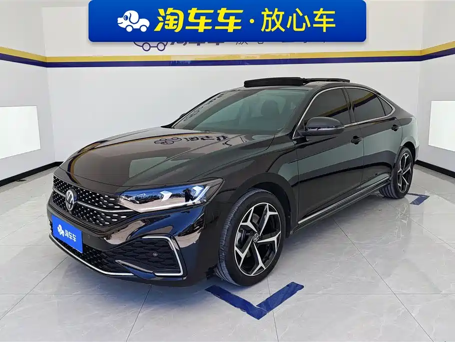 Volkswagen Passat 2023 Facelift 330TSI Starlight Elite Edition
