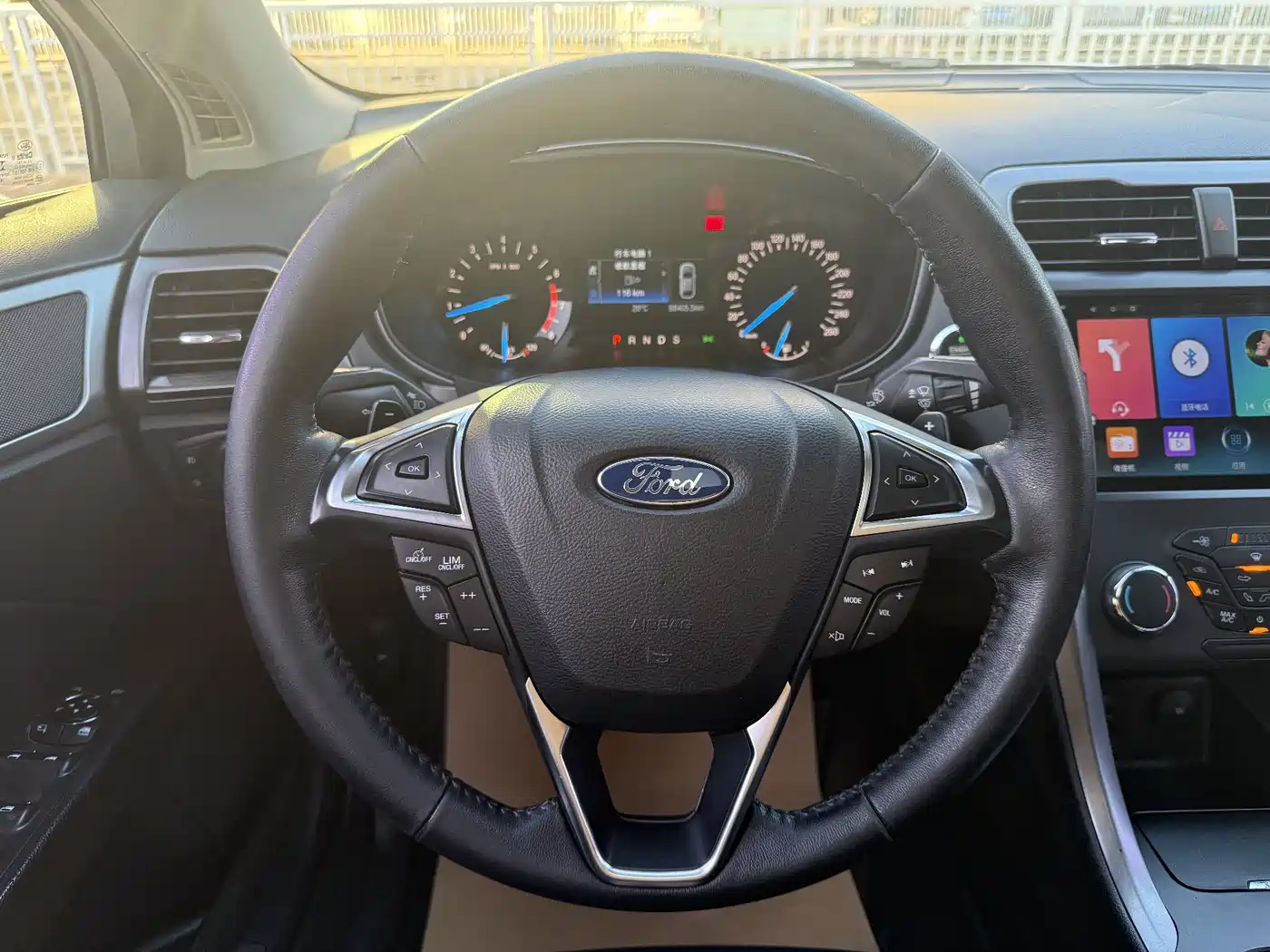 FORD MONDEO
