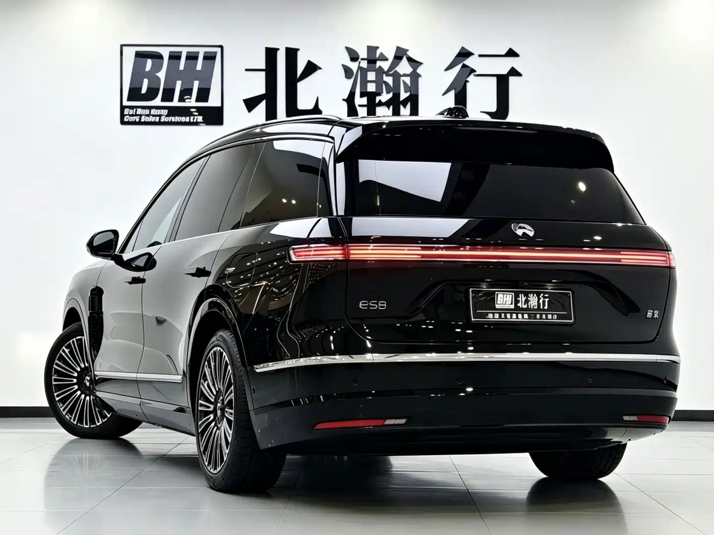 NIO ES8 2026 2025 Model 6-Seat Executive Luxury Edition