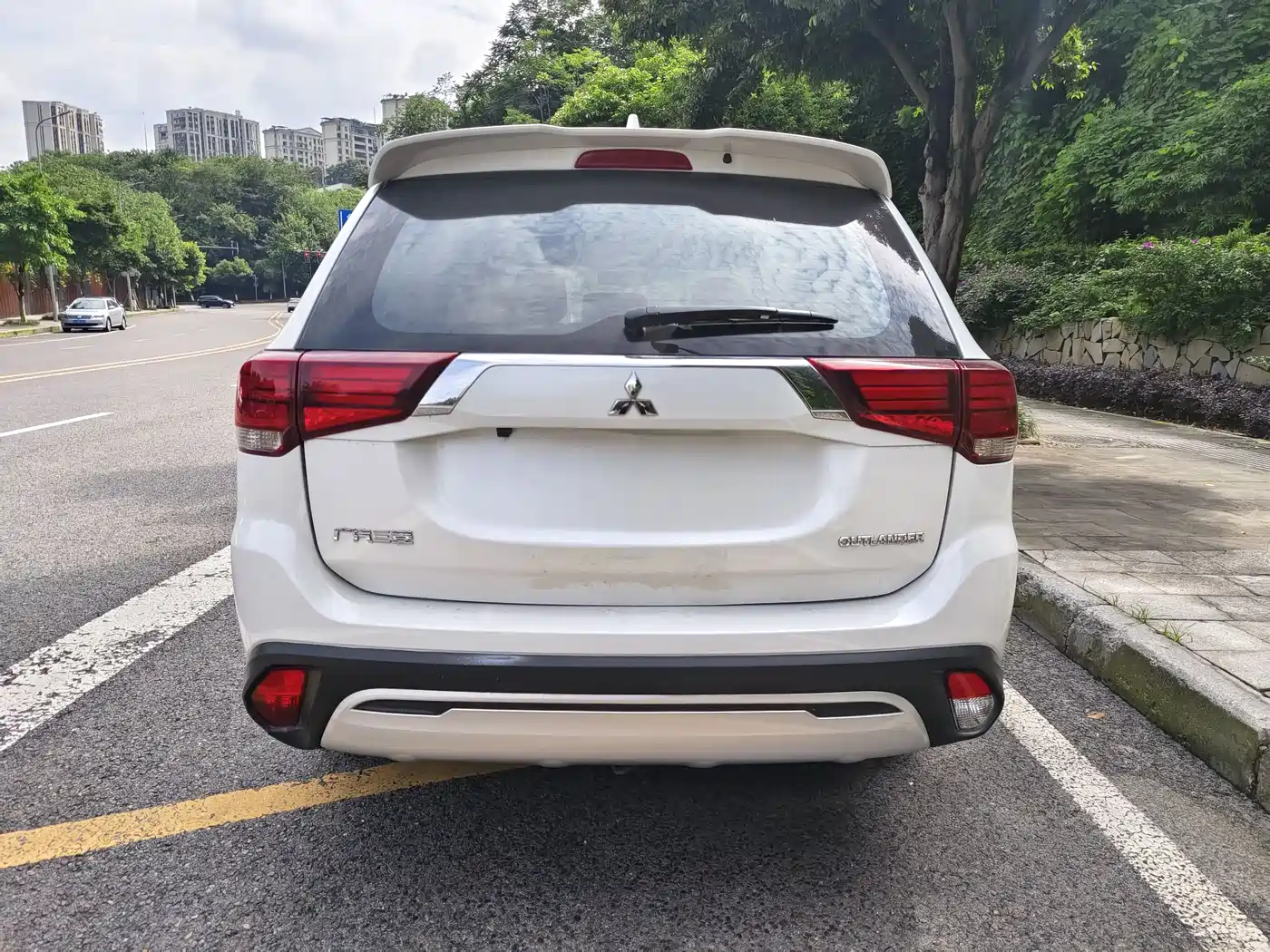 Фото 5 - Mitsubishi Outlander