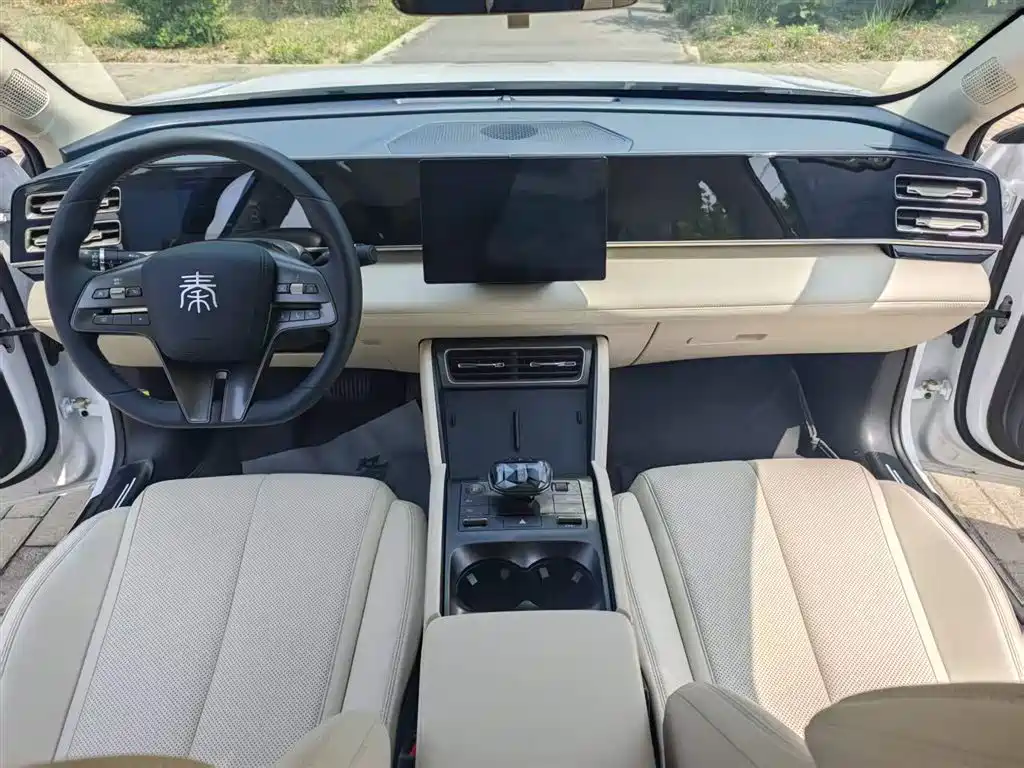 BYD Qin L 2025 DM-i Smart Drive Edition 80KM Leading фото 6