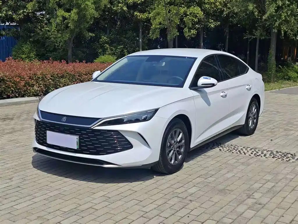 BYD Qin L 2025 DM-i Smart Drive Edition 80KM Leading