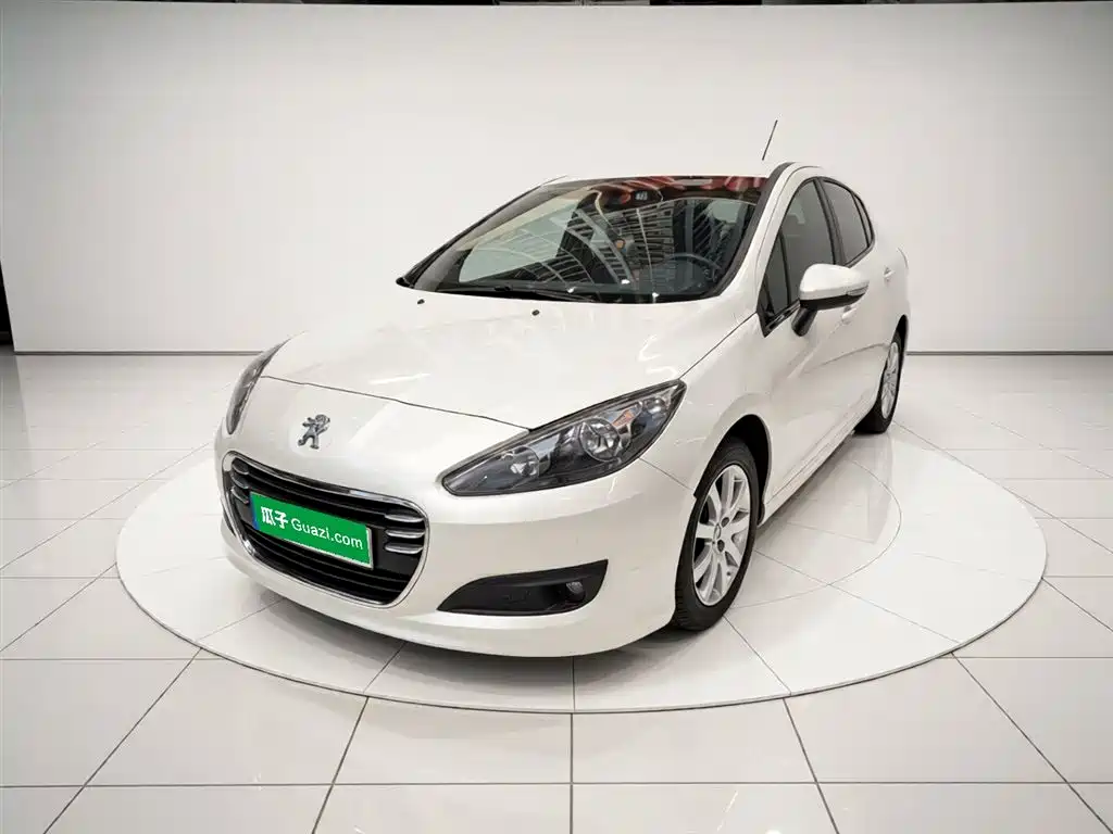 Peugeot 308 2014 Model Joy Edition Classic 1.6L Manual Trend Style фото 2