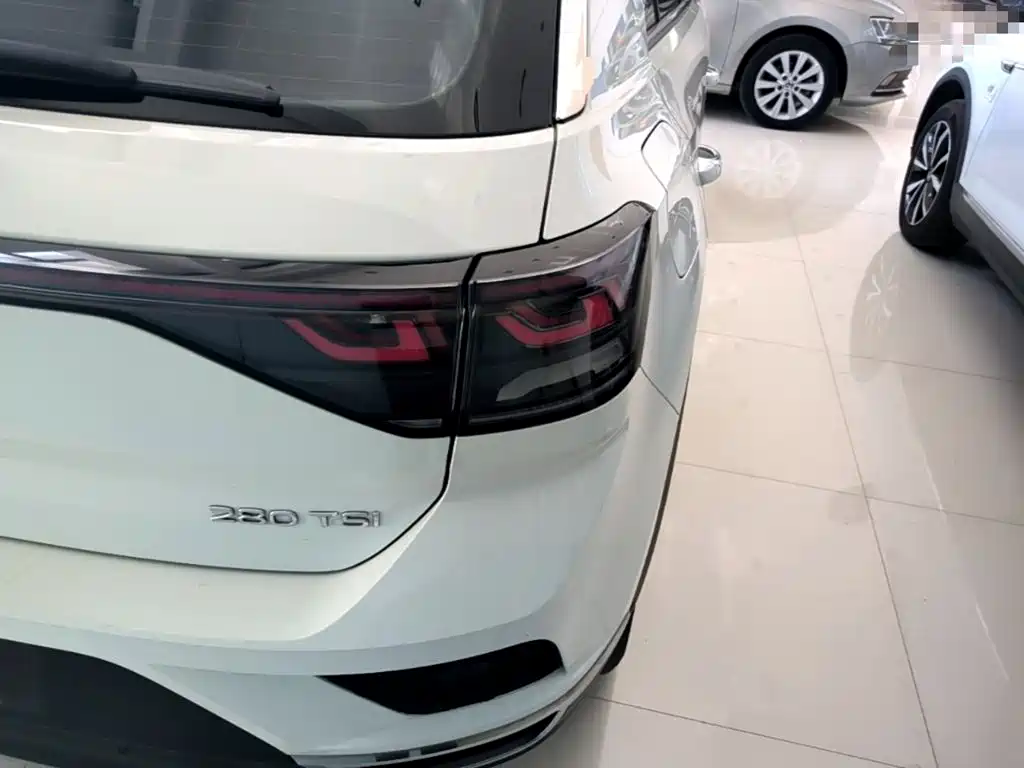 Volkswagen T-Roc, миниатюра 8