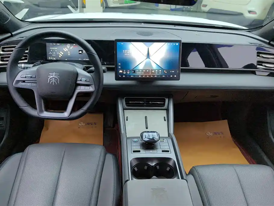 BYD Qin L 2025 DM-i Smart Drive Edition 80KM Leading фото 12