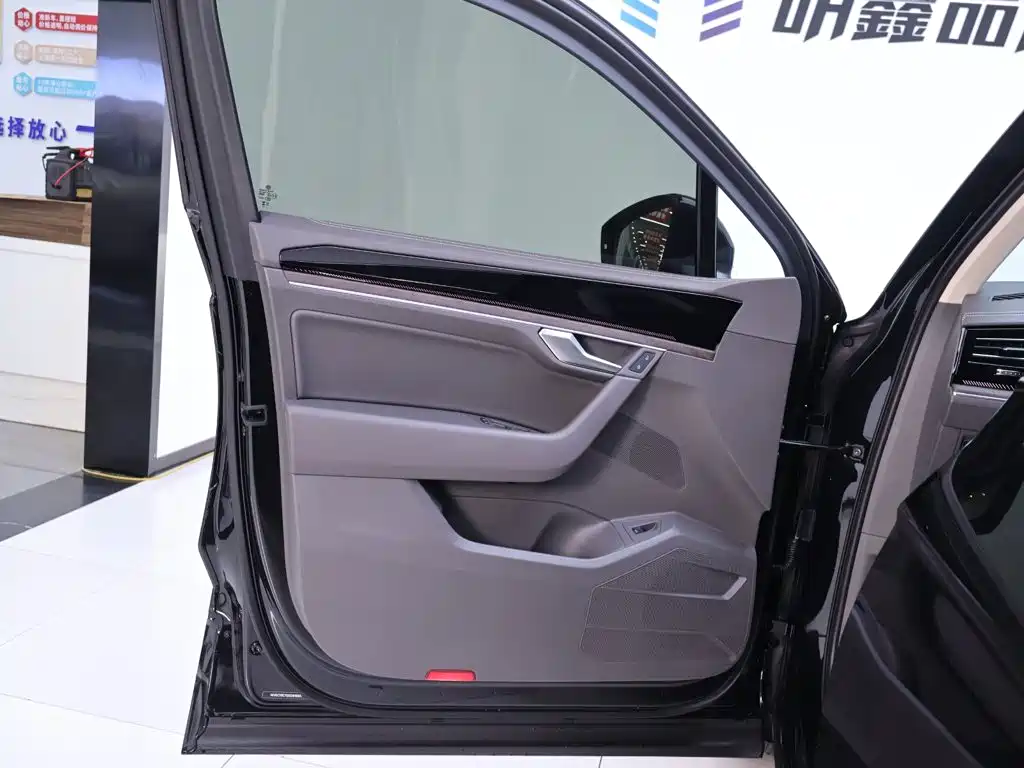 Photo 18 - Volkswagen Touareg