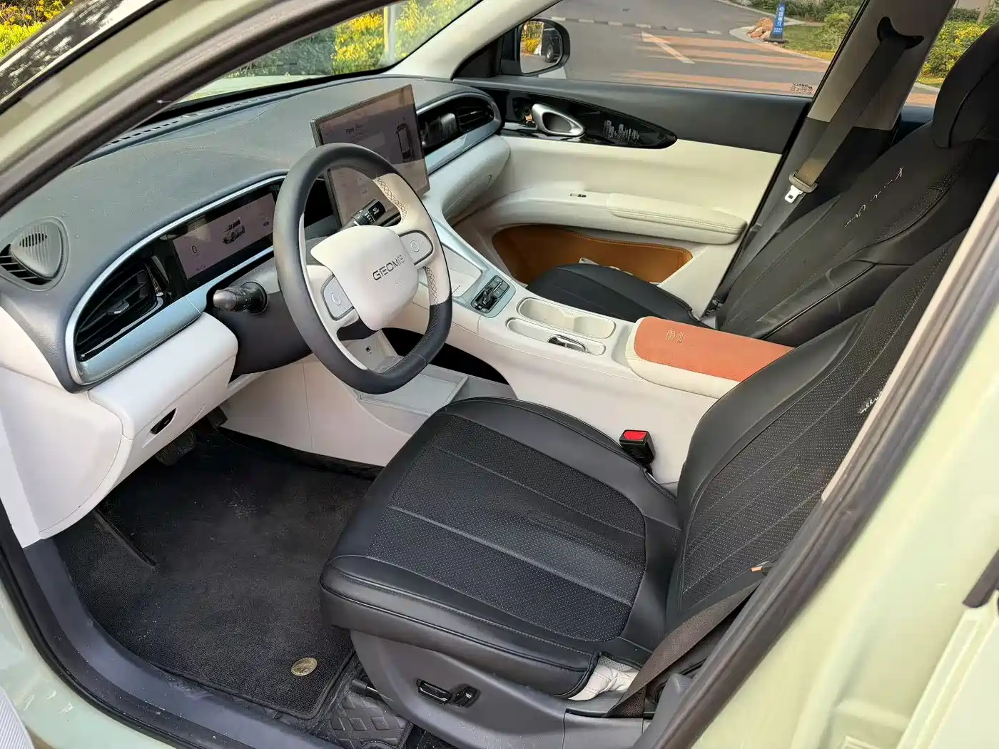 Geely Galaxy Starry Wish 2025 UP 410km Explorer Edition фото 4