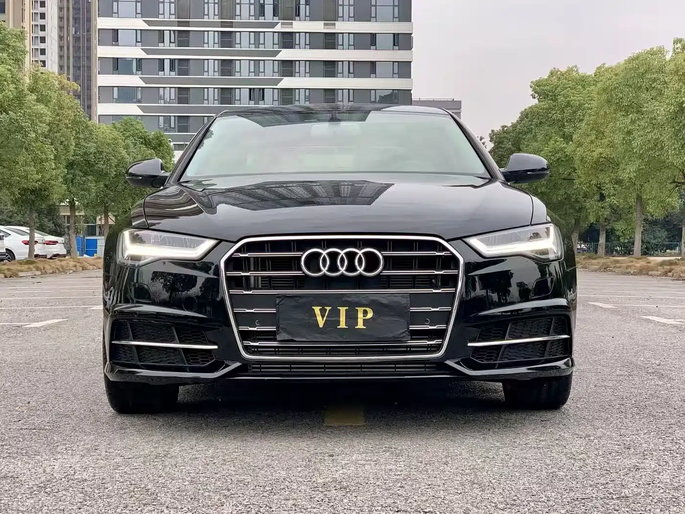 Audi A6L 2018 30th Anniversary 35 TFSI Fashion фото 2