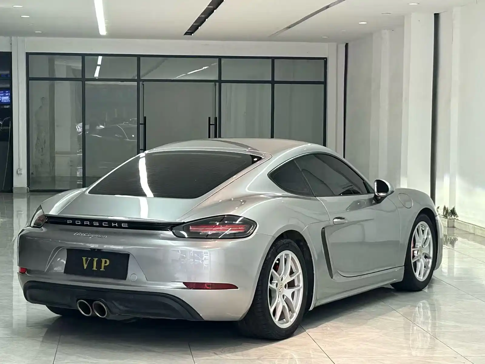 صورة 9 - Porsche 718