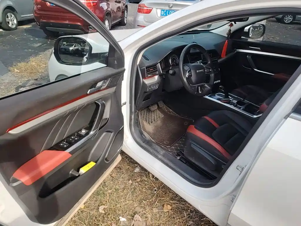 Photo 16 - Haval H4