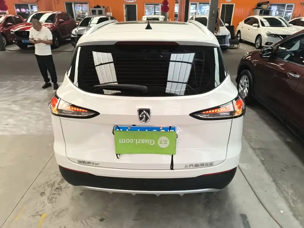Baojun 510 2019 2019 1.5L CVT Superior Edition China VI