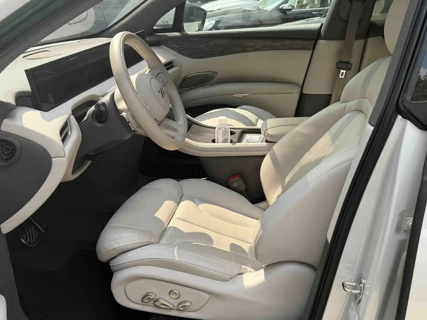 2025 IM Motors IM LS7