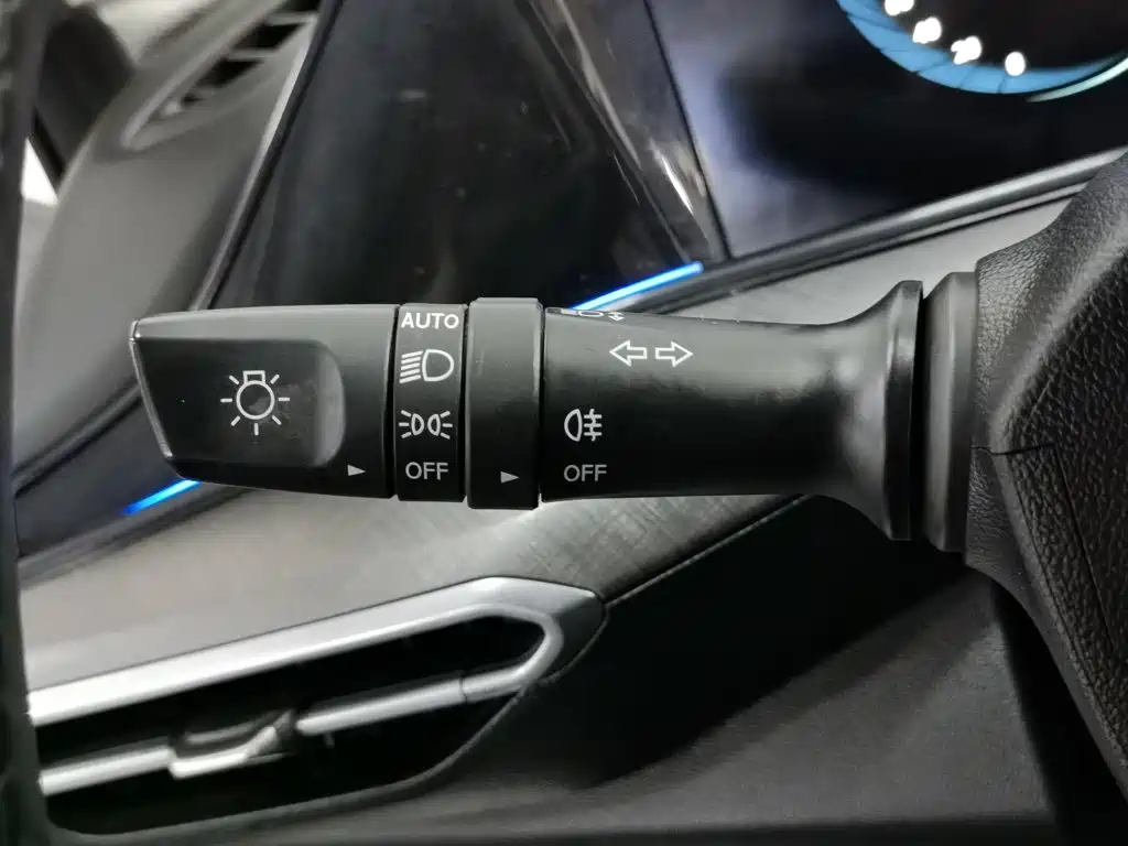 Фото 21 - Changan Eado