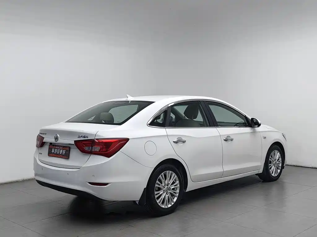 Photo 2 - Buick Excelle
