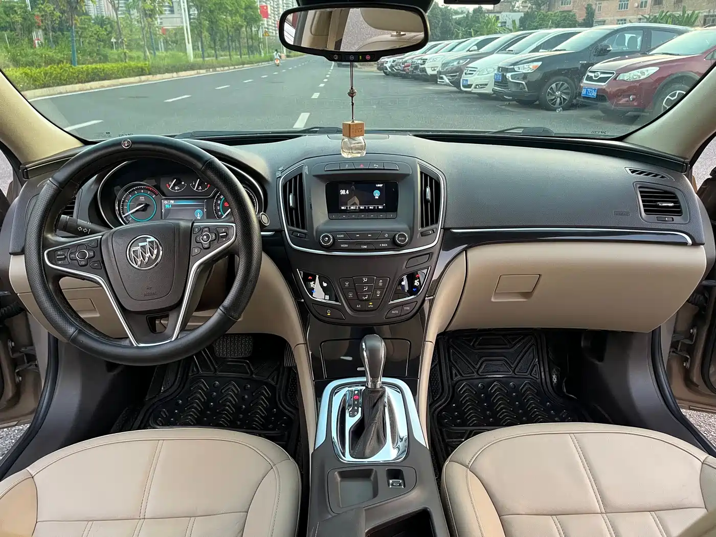 Фото 10 - Buick Regal