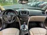 Photo 10 - Buick Regal