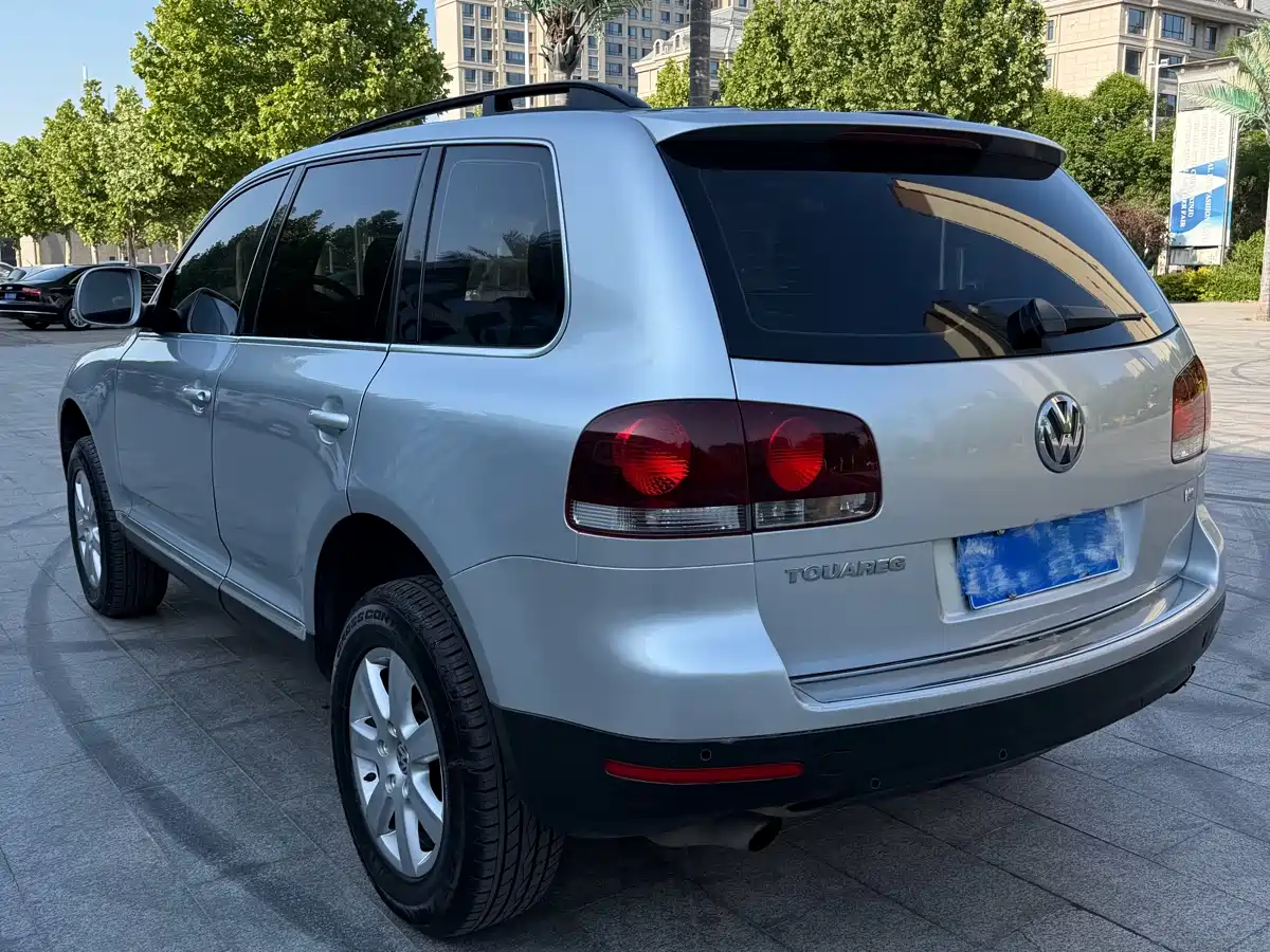 Volkswagen Touareg 2010 3.6 Limited Comfort Edition фото 4