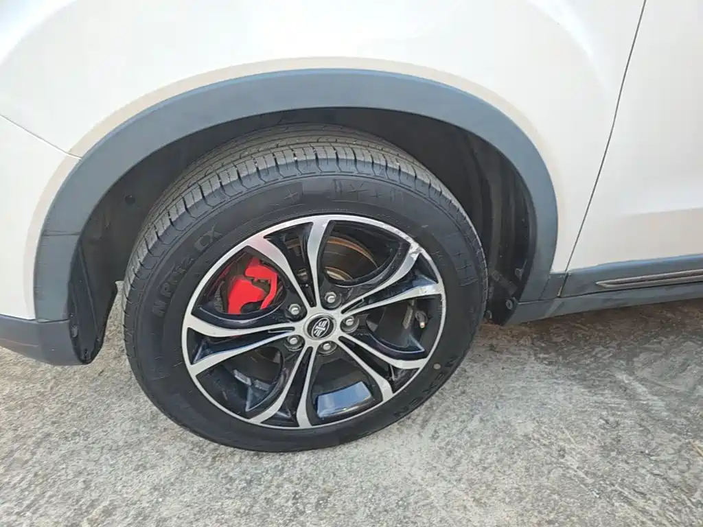 FAW Senya R7 2017 2016 1.6L Automatic Luxury