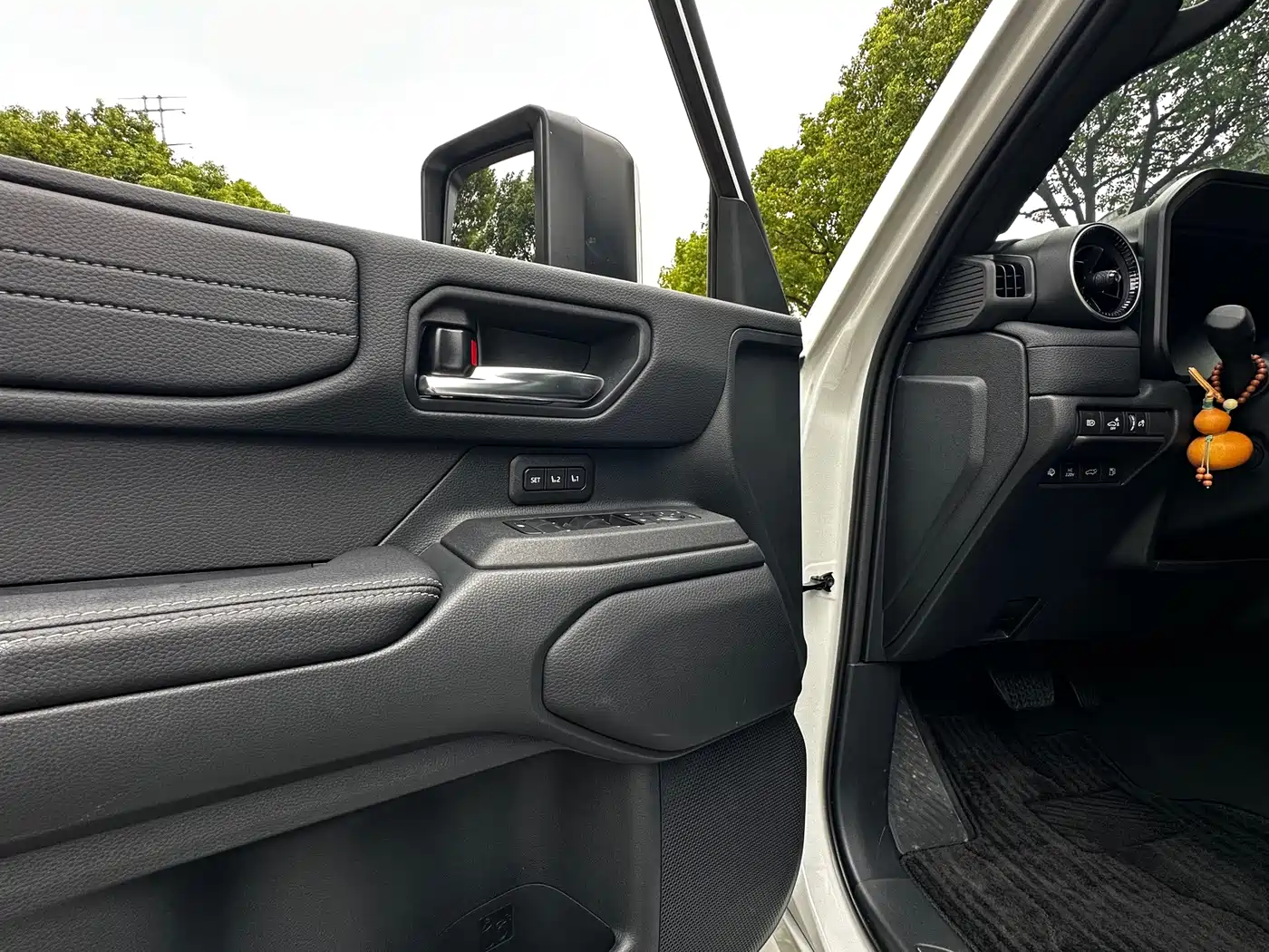 Toyota Prado 2026 2025 2.4T Flagship VX Edition 5-Seater
