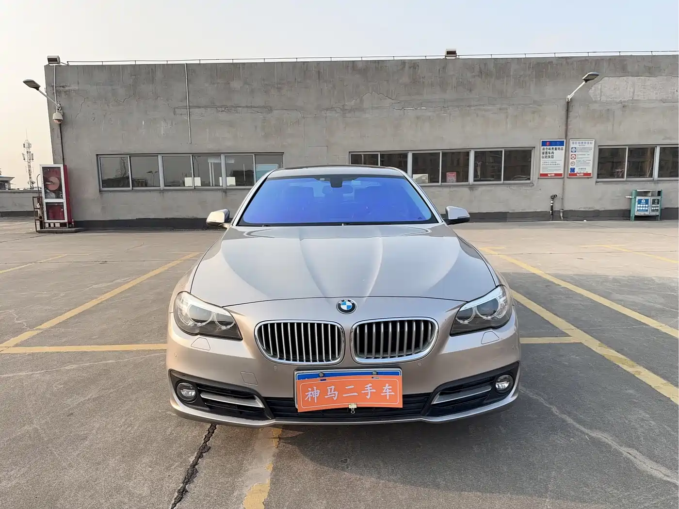 BMW 5 Series 2014 535Li Leadership фото 2