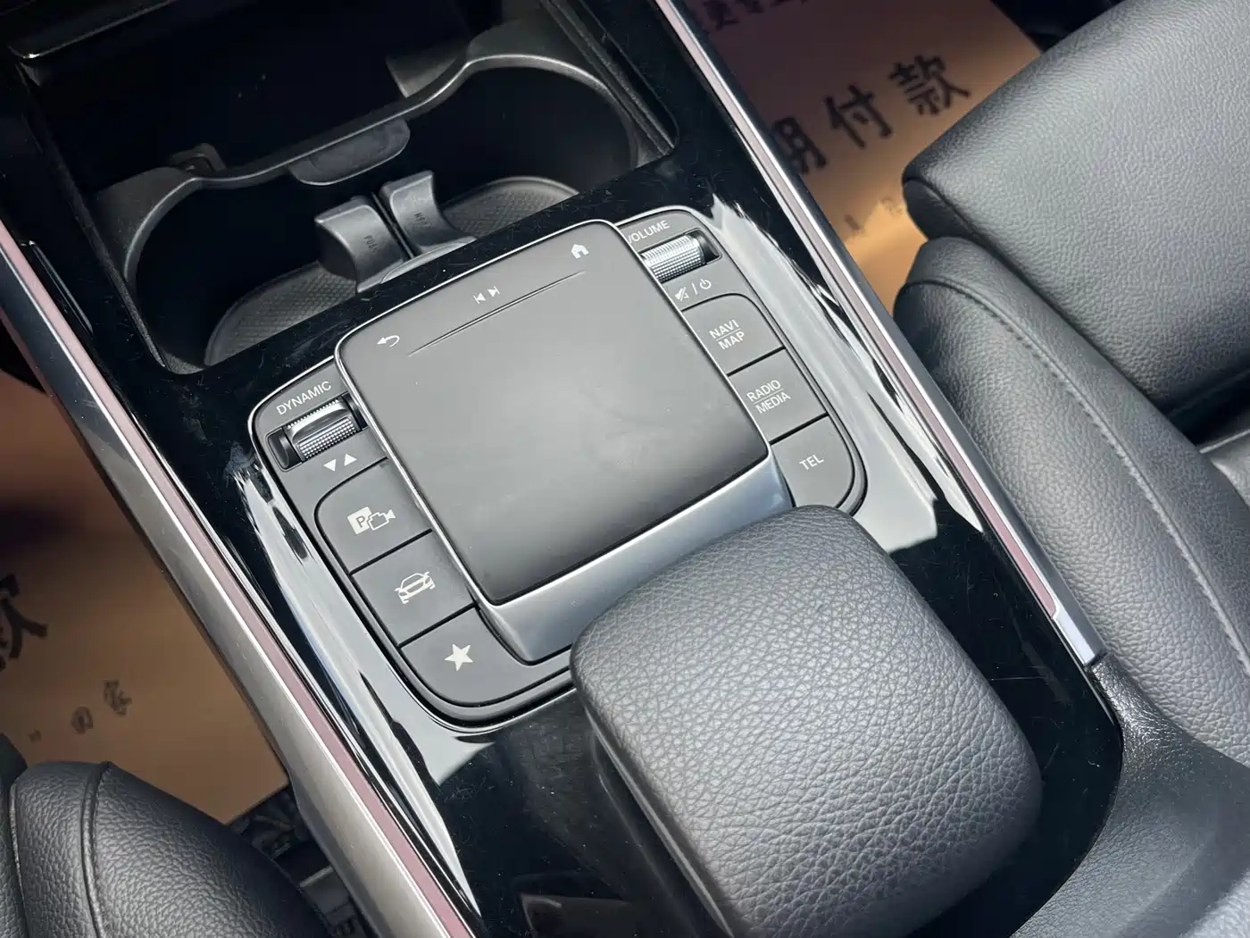 Mercedes-Benz GLB 2020 Facelift GLB 200 Dynamic фото 12