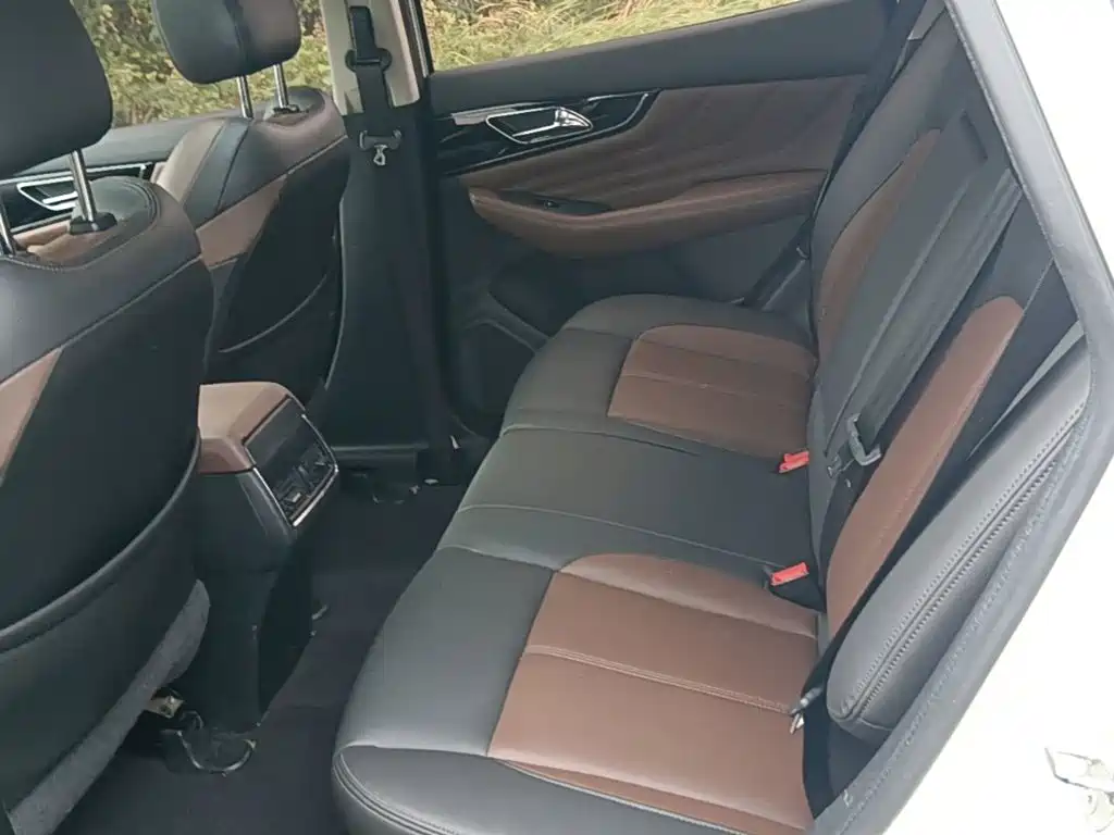Dongfeng Aeolus Dongfeng Fengshen AX7 2018 2018 Classic 1.6T Auto Luxury