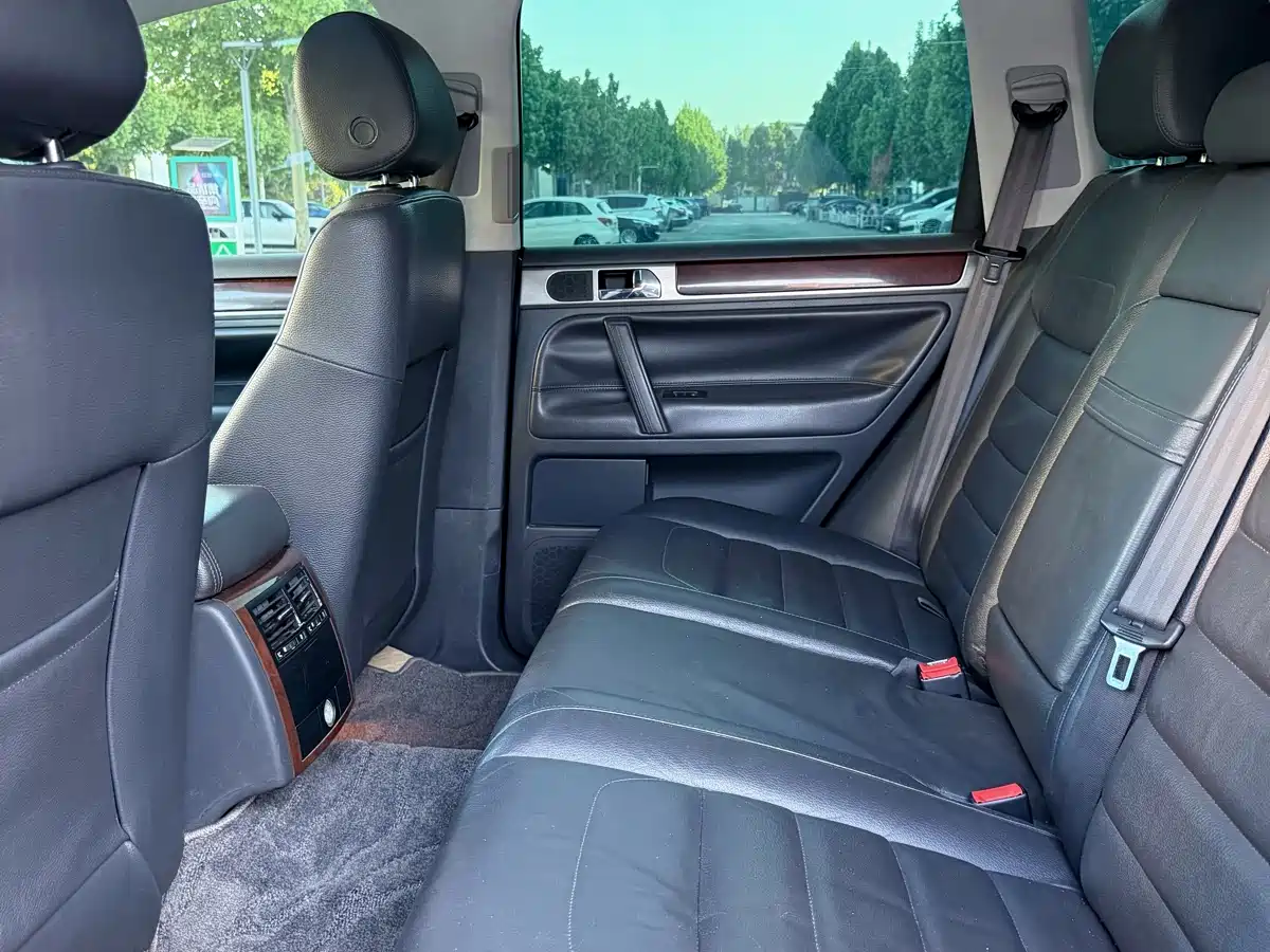 Volkswagen Touareg 2009 3.0T Diesel Standard фото 9