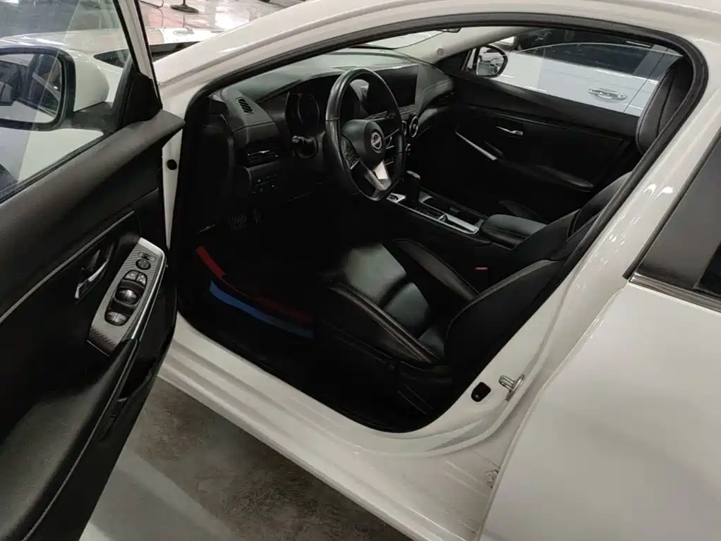 Nissan SYLPHY, миниатюра 12