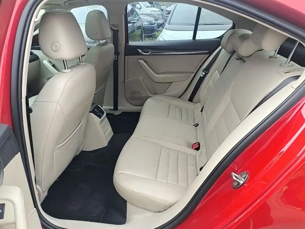 Škoda Octavia 2015 1.6L Automatic逸俊版 фото 17