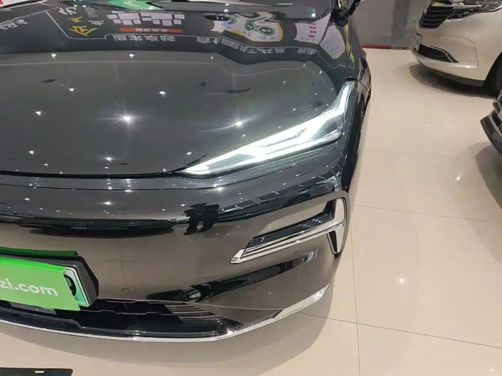 Photo 24 - Geely Galaxy Galaxy Xingyao 8