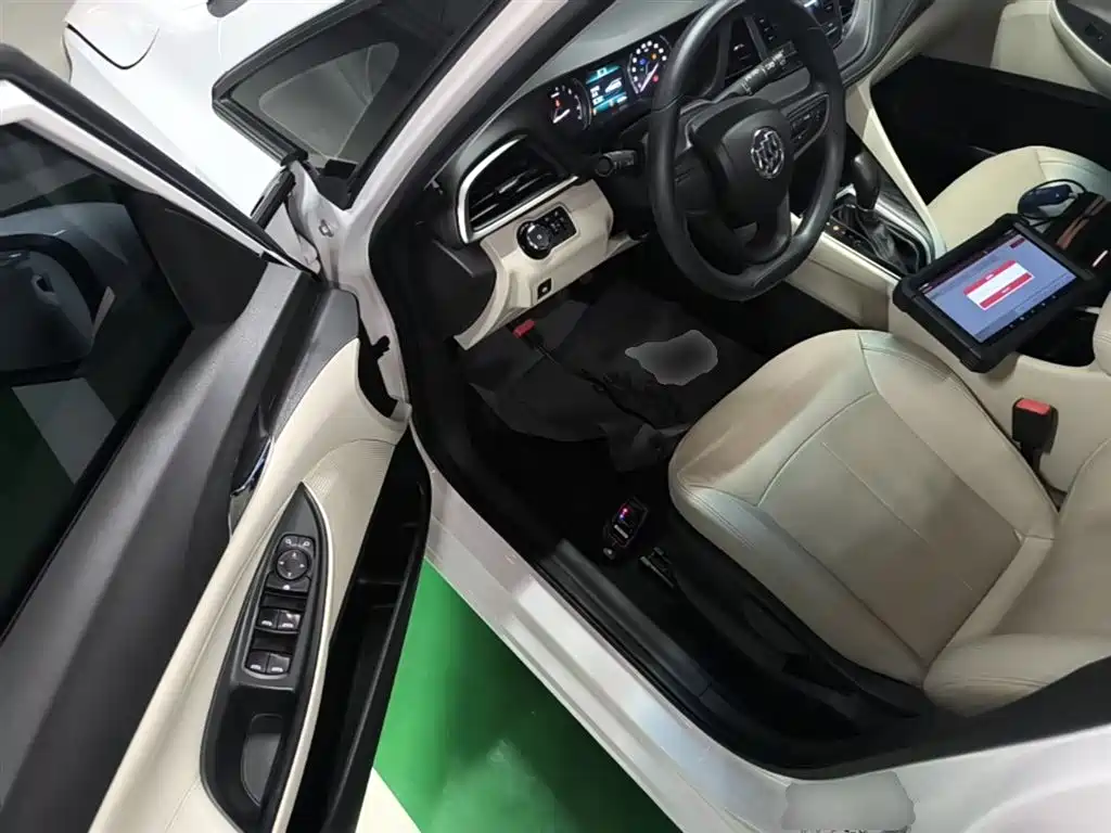 Buick GL6 2019 18T 6-seat Elite China VI фото 16