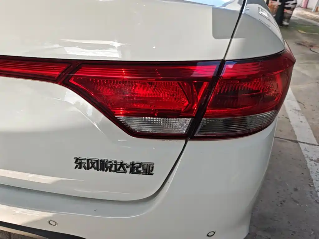 Kia K2 2017 2017 Sedan 1.4L AT GLS