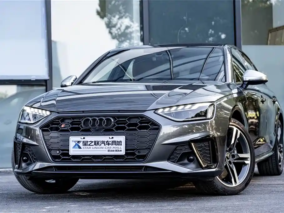 Audi A4L 2022 40 TFSI Luxury Dynamic фото 3
