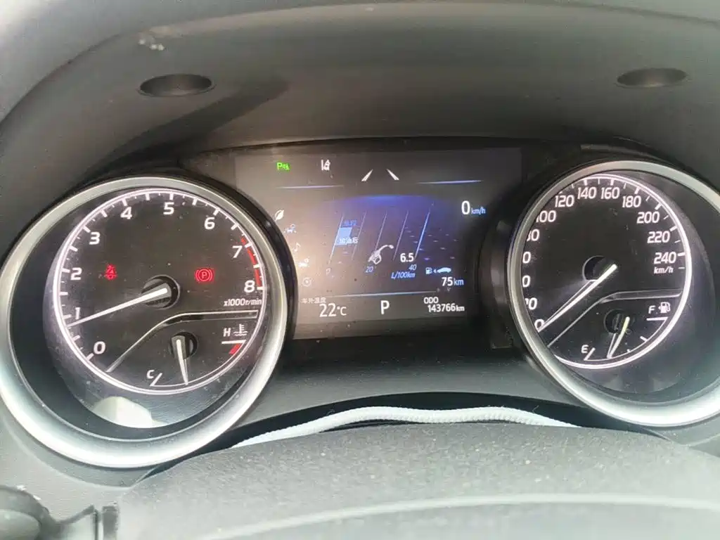 Photo 4 - Toyota Camry