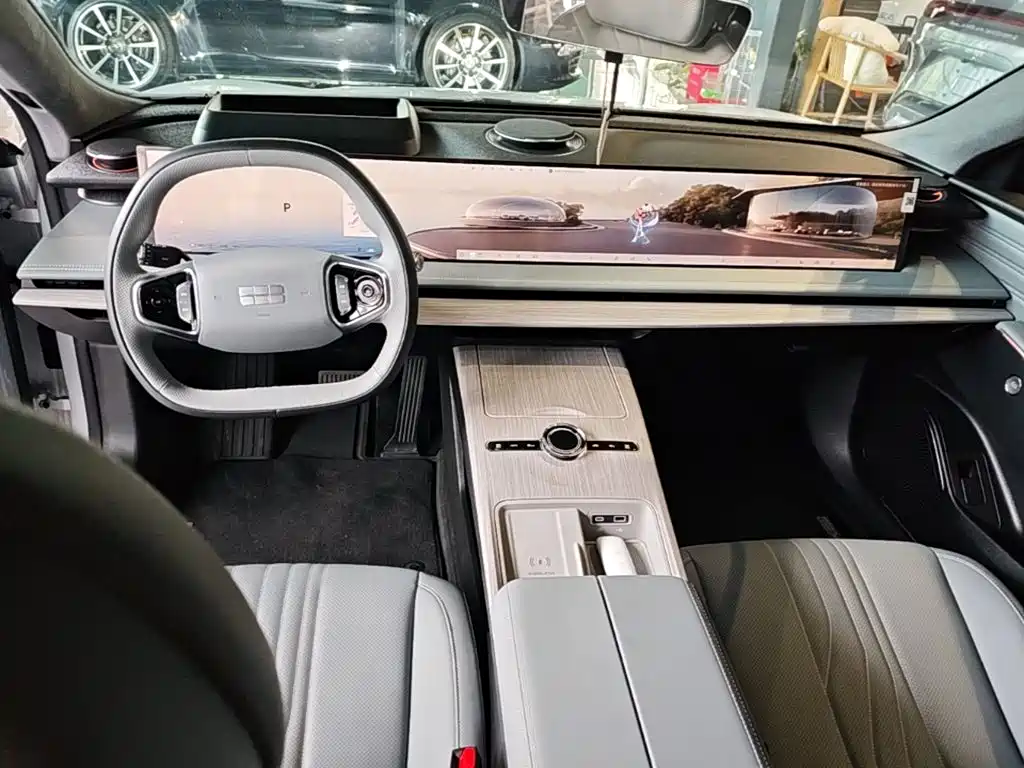 Geely Galaxy Galaxy E8 2024 2024 550km RWD MAX