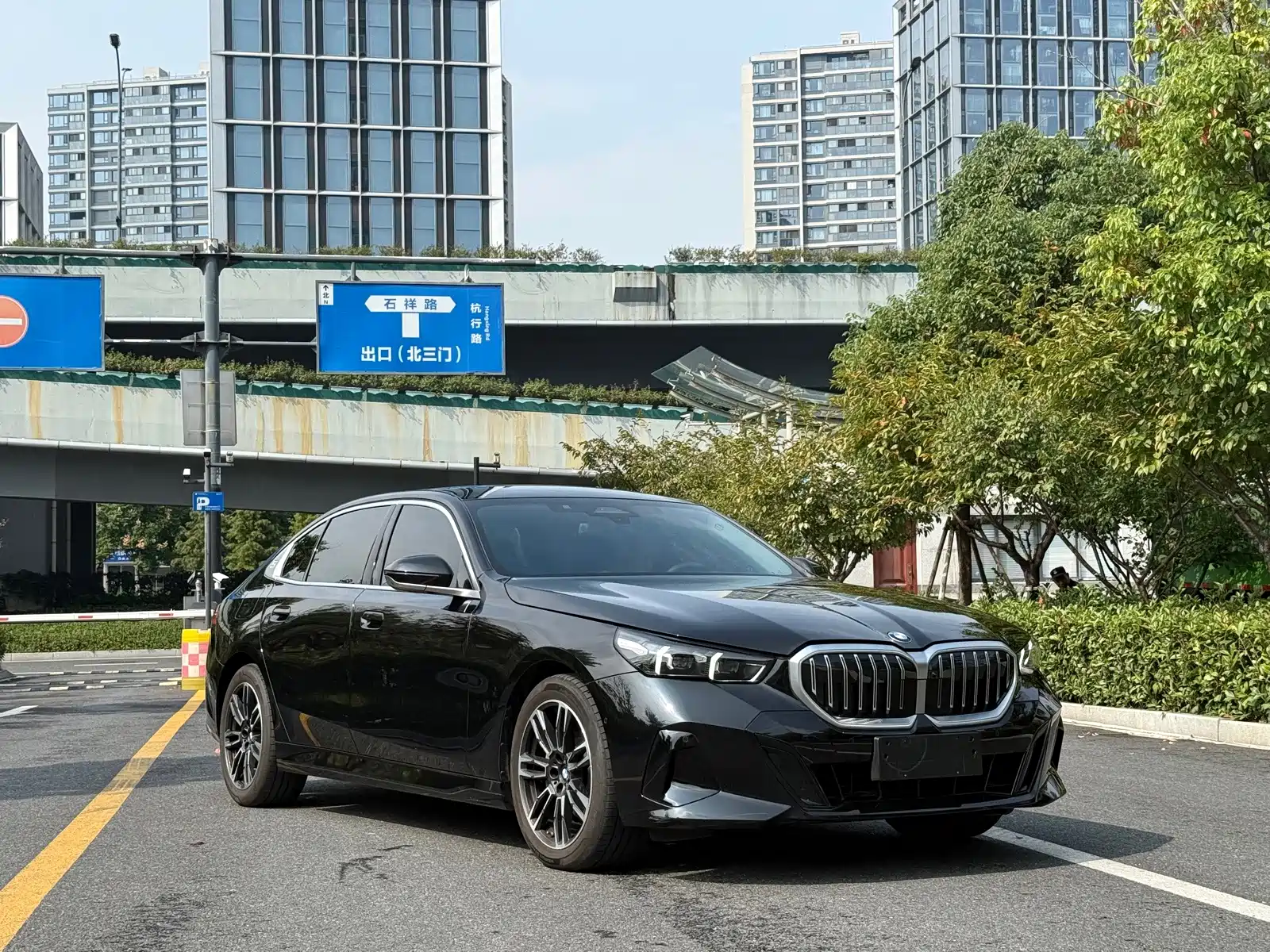 صورة 3 - BMW 5 Series