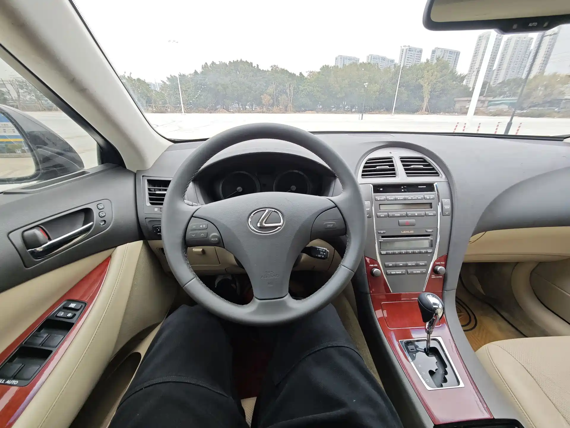 Фото 9 - Lexus ES