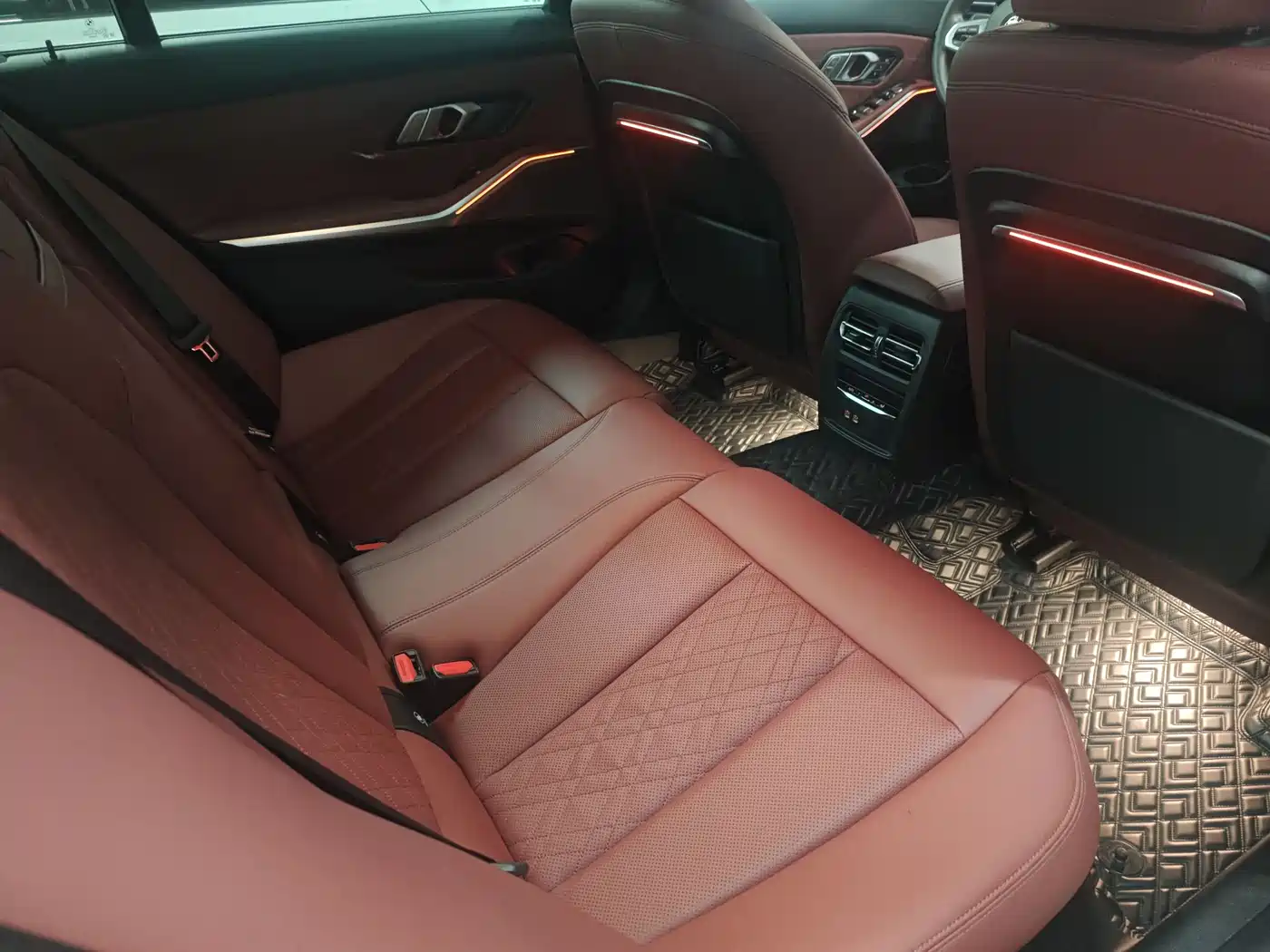 BMW 3 Series 2022 325Li M Sport Package фото 7