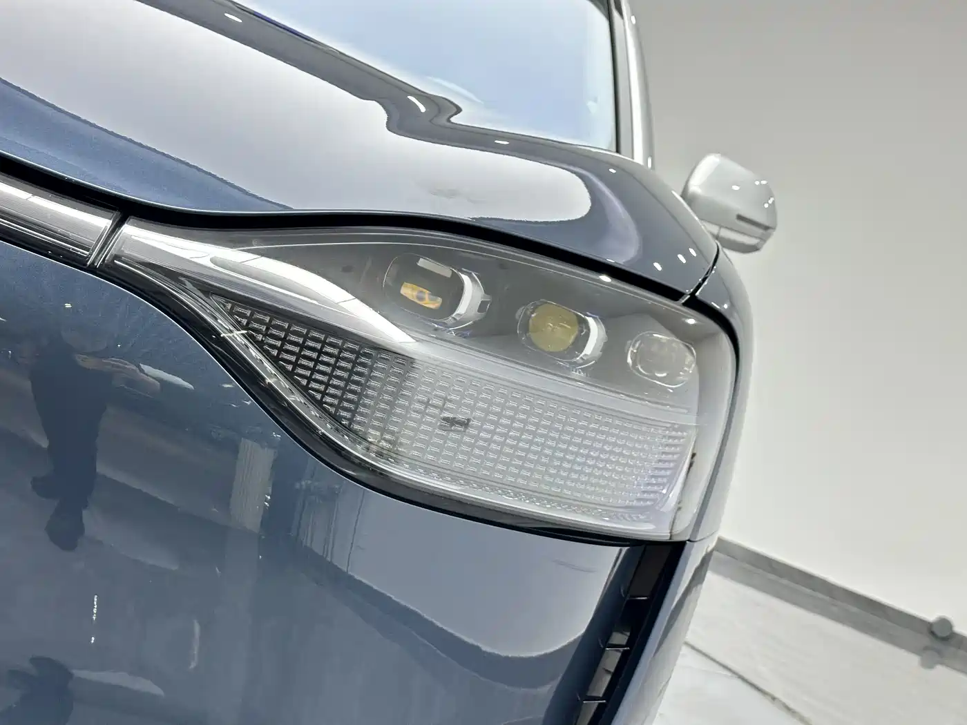 AITO Wenjie AITO M9 2024 Range Extender Ultra 52kWh 6-seater фото 22