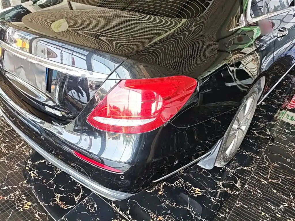 Mercedes-Benz E-Class 2018 E 300 L Fashion фото 8