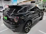 صورة 7 - Lynk & Co 01