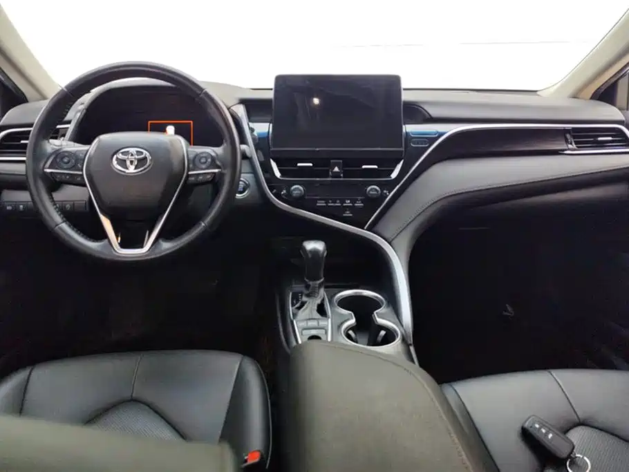 Toyota Camry 2021 2.5G Luxury Edition фото 12