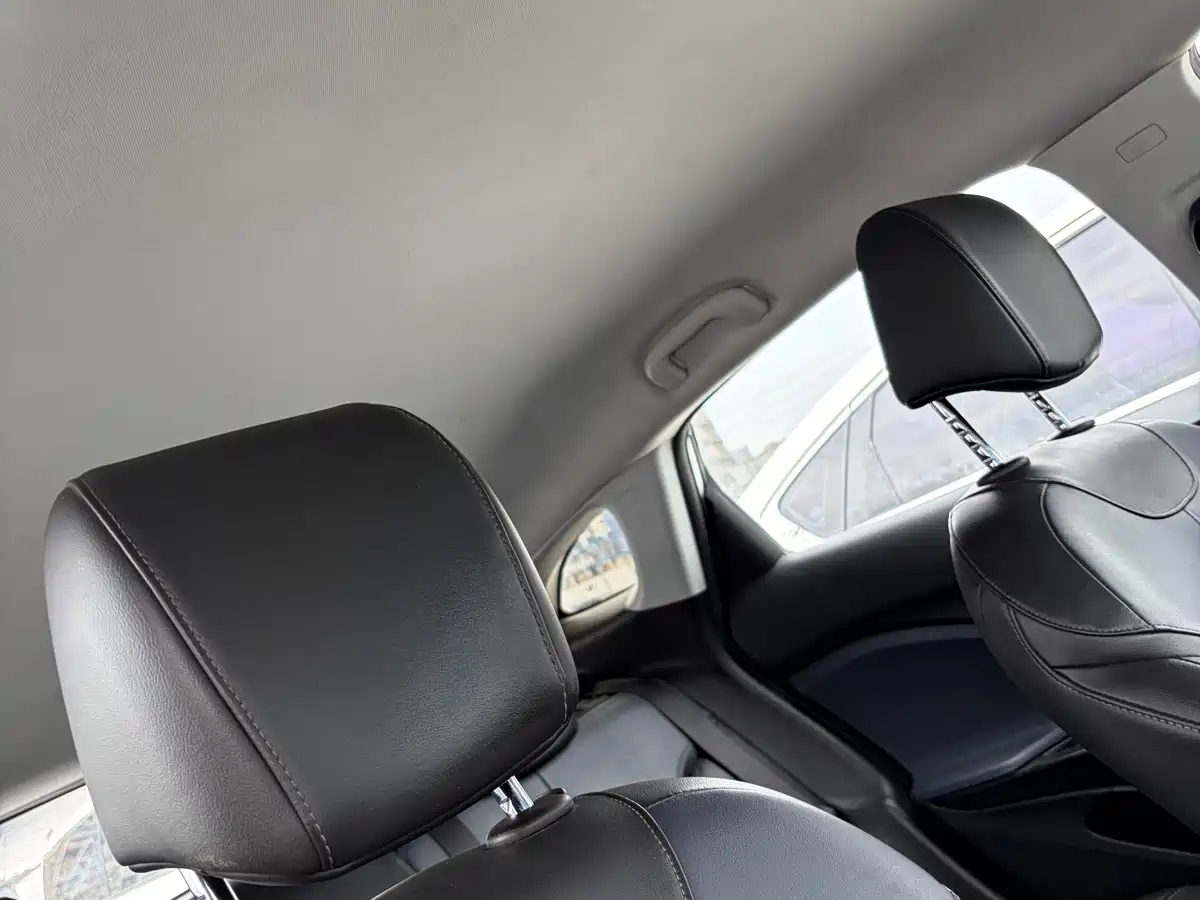 Buick Velite 6 2019 Connected Fashion Edition фото 5