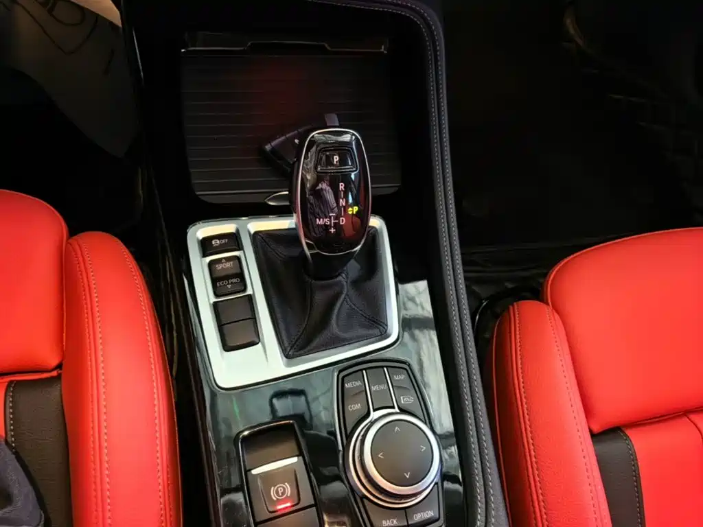 BMW 1 Series 2023 2022 125i M Sport Shadow Edition