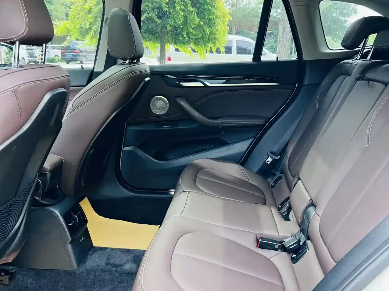 BMW X1 2022 xDrive25Li Premium фото 9