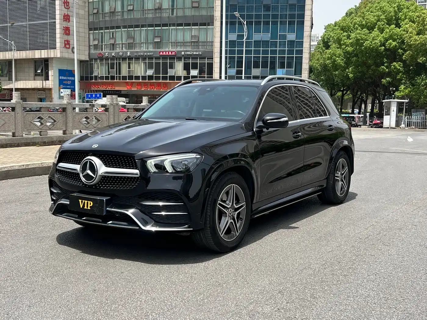 MERCEDES-BENZ GLE