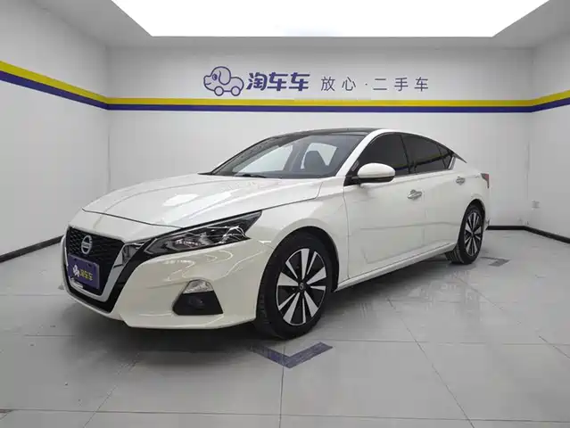 NISSAN TEANA