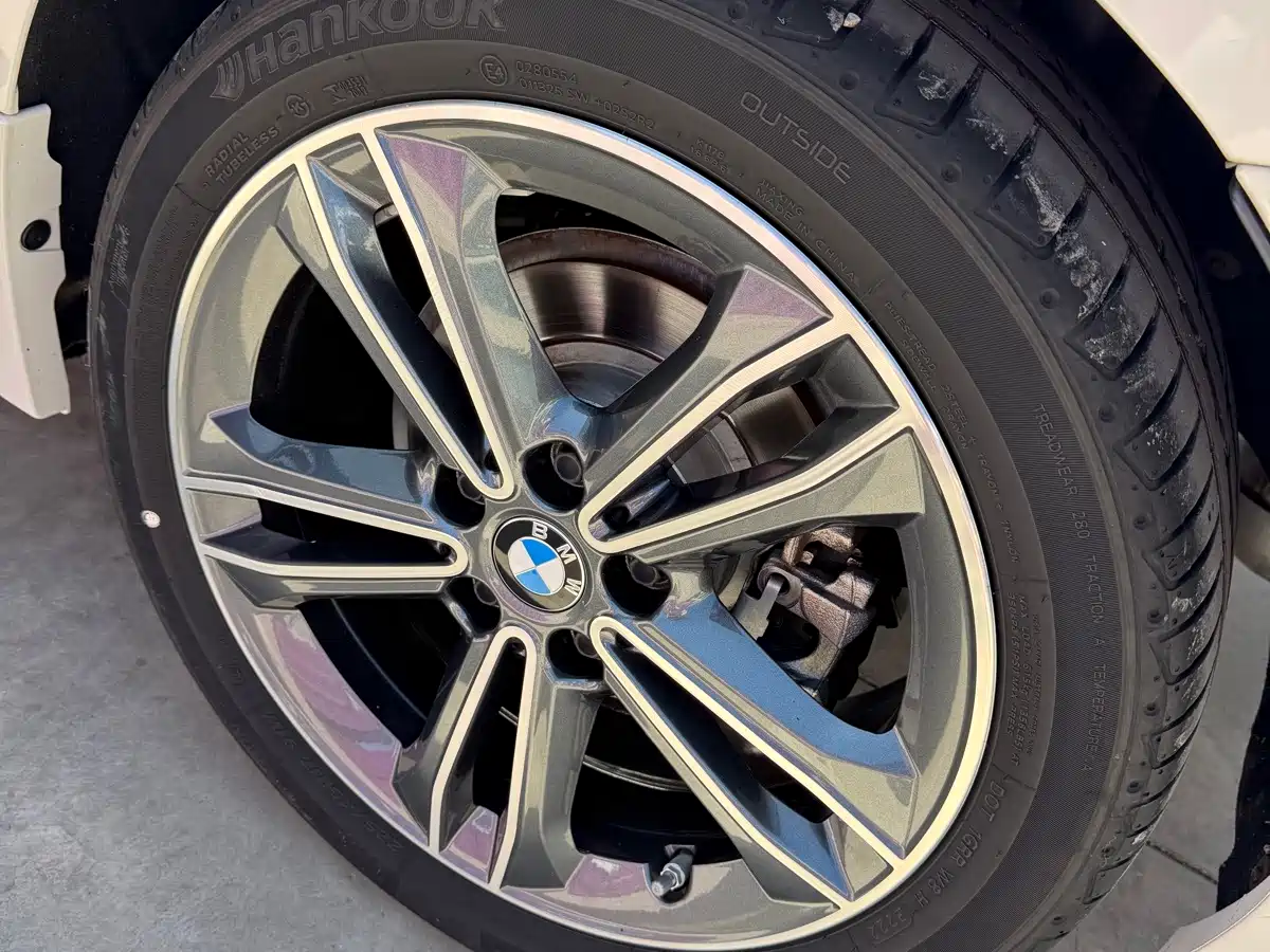 BMW 1 Series 2023 2022 120i M Sport